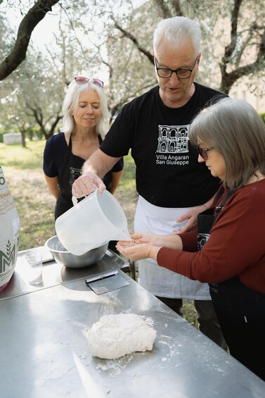 Picture 3 for Activity FocacciArt | Focaccia Making Workshop in an ancient Villa 4