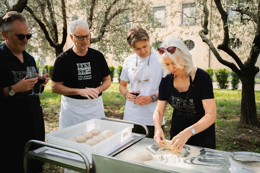 Picture 2 for Activity FocacciArt | Focaccia Making Workshop in an ancient Villa 3