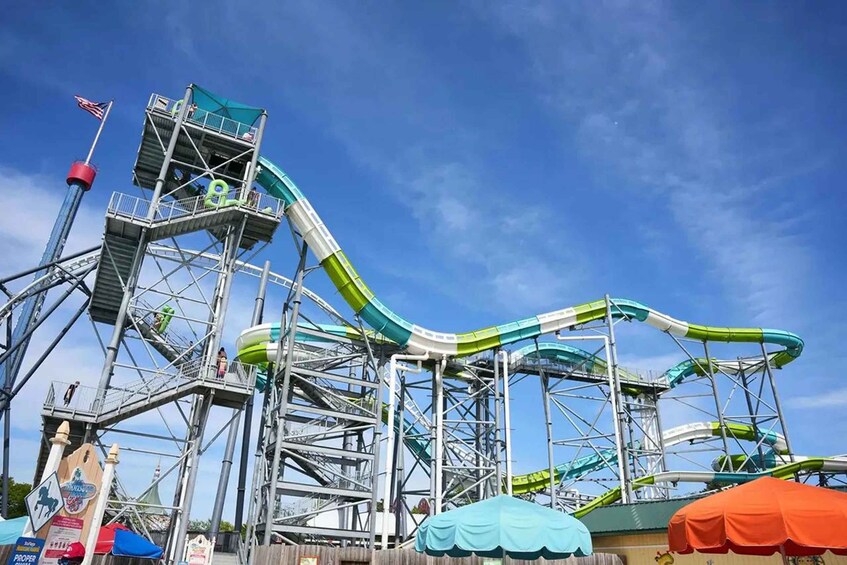 Picture 5 for Activity Chicago: Hurricane Harbor Chicago Admission Ticket 5
