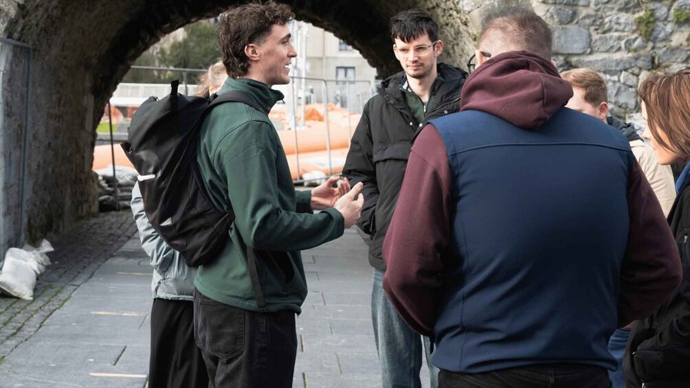 Picture 9 for Activity Cultural, walking, food, drink & music tour in Galway City 5