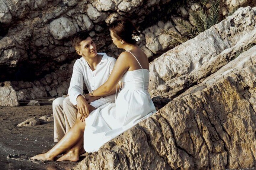 Personalized Photo Session in Scenic Sitges 3