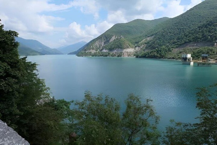 Kazbegi 1 Day Group Tour with Mountain Honey Tasting from Tbilisi 4