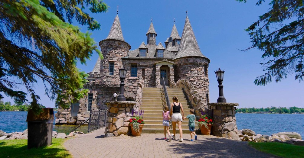 Picture 1 for Activity Alexandria Bay: Boldt Castle & Yacht House Entry Ticket 4
