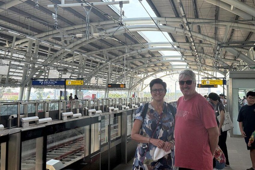 Ho Chi Minh City Sightseeing Private Walking Tour With BBQ Buffet 2