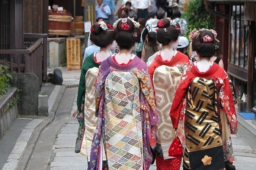 Kyoto: Nishiki Food Market & Hidden Local Spots Walking Tour 2