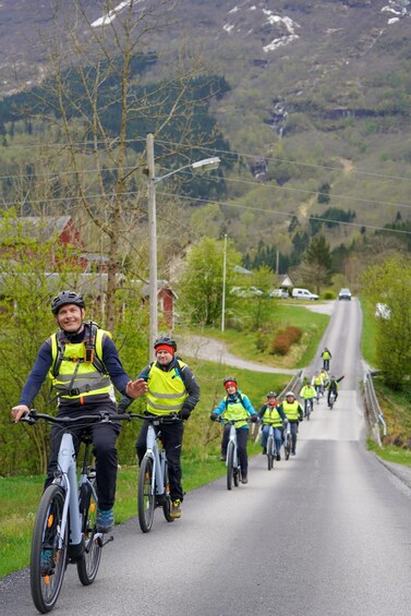 Olden: Self-Guided E-Bike Rental Experience 2