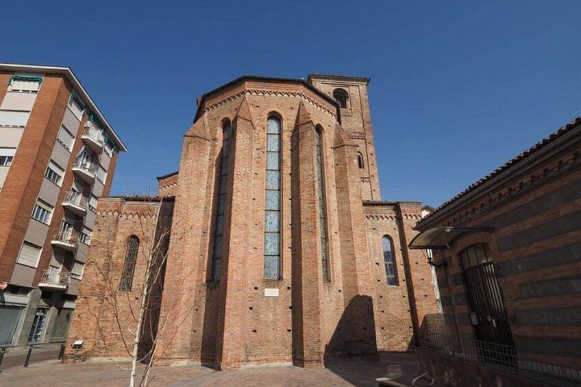 Hello Alba: Private 2-Hour Intro City Walk with Local Guide 4