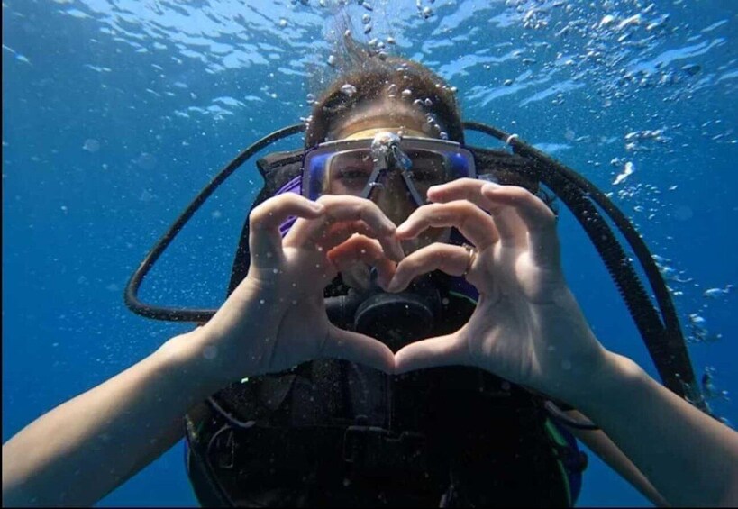 Picture 8 for Activity Side: Underwater Museum Scuba Diving Tour with Expert Diving 3