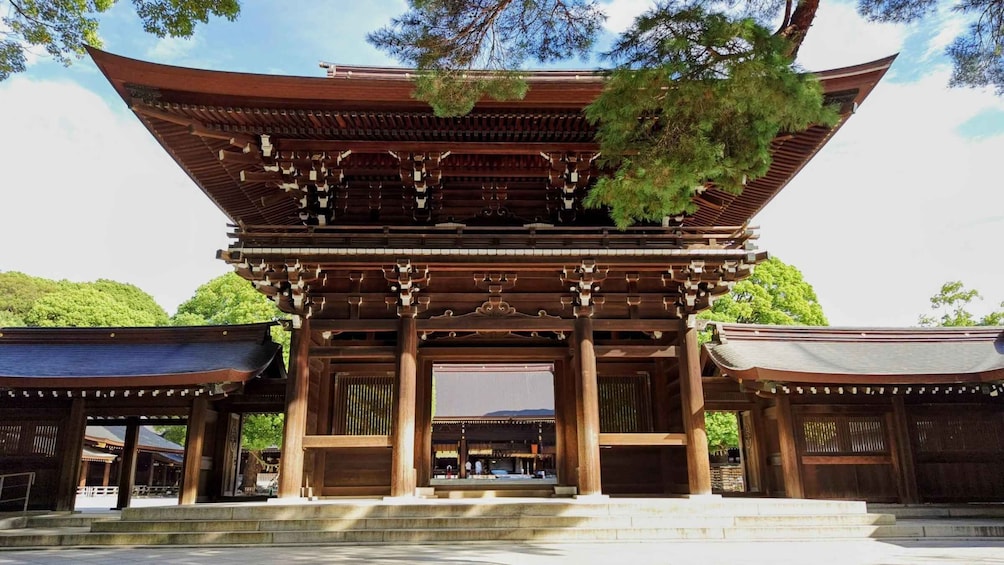 Picture 1 for Activity Tokyo: Meiji Shrine Private Walking Tour with Local Guide 3