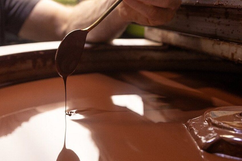 Mānoa Chocolate Factory Tour: The Golden Spoon Experience 3