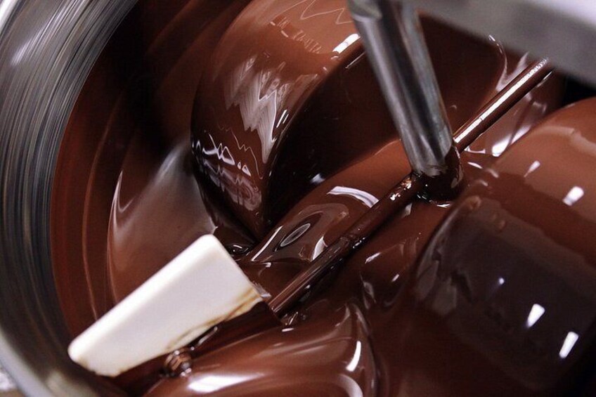 Mānoa Chocolate Factory Tour: The Golden Spoon Experience 2