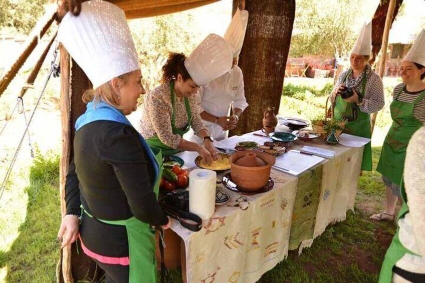 Cooking classes at organic vegetable garden 5