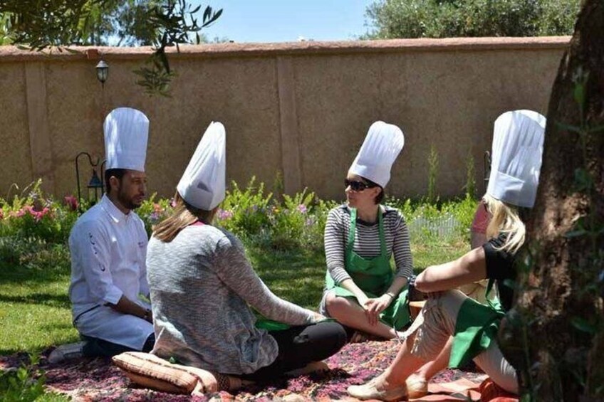 Cooking classes at organic vegetable garden 4