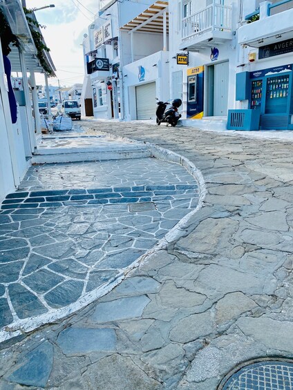Picture 5 for Activity Mykonos: Morning Running Tour with Smoothie 5