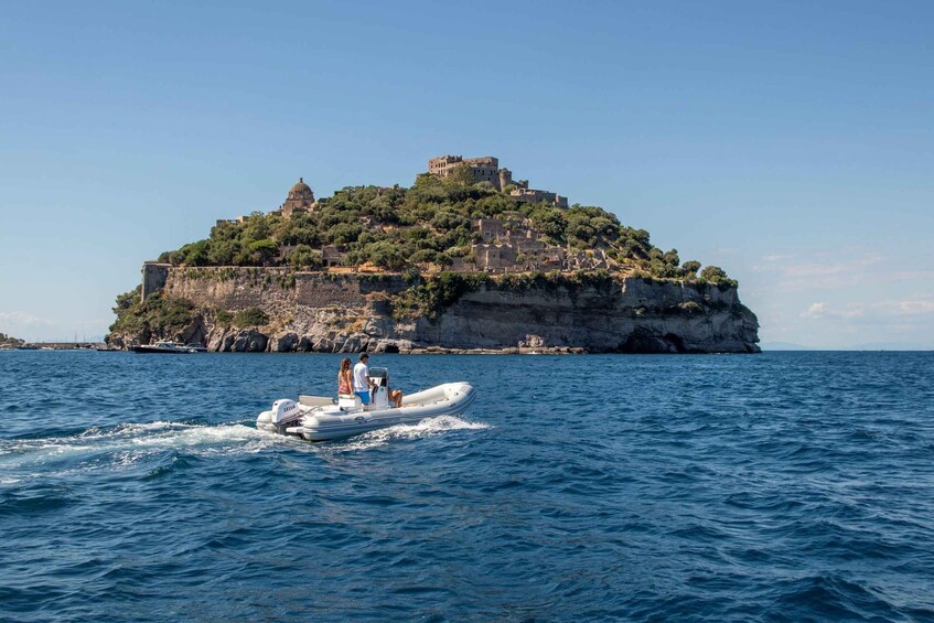 Ischia Island: 40 hp inflatable boat rental without a license 1