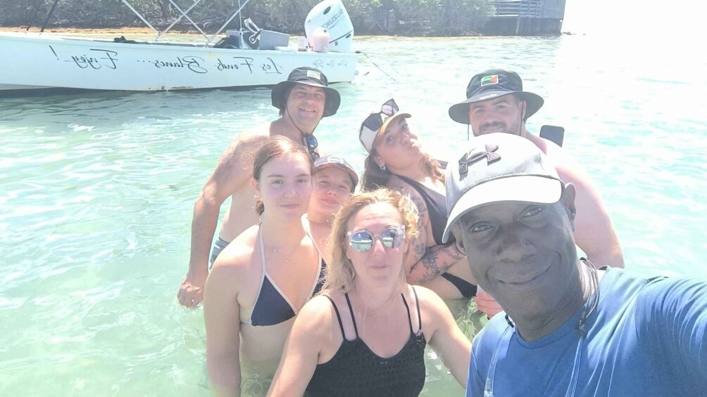 Picture 58 for Activity Small-group day trips to the islets, sandbanks and Baignoire de Joséphine with Michel 3