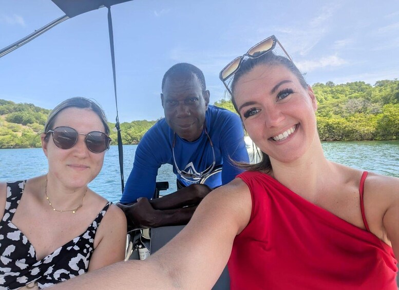 Picture 4 for Activity Small group boat excursions to the islets and the white seabed of Robert François 2