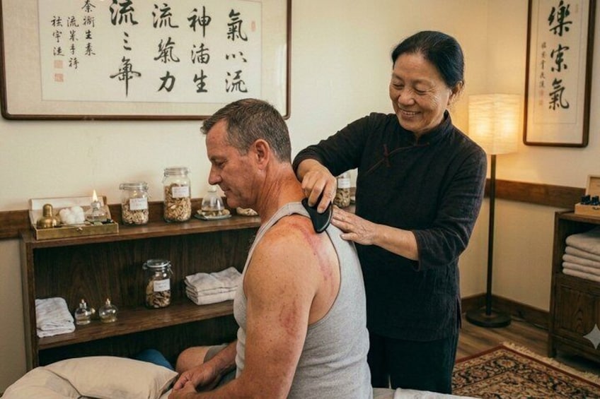 Shanghai: TCM University Tour with Healing Treatment 3
