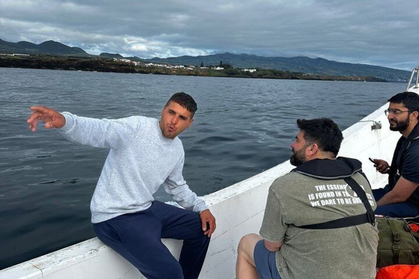 Tour on a traditional Azores boat and sunset 2