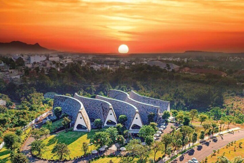 Pleiku Kon Tum Buôn Ma Thuột 4 Days and 3 Nights 5