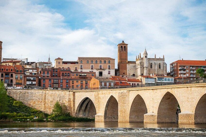 Hello Valladolid: Private 2-Hour Intro City Walk with Local Guide 5