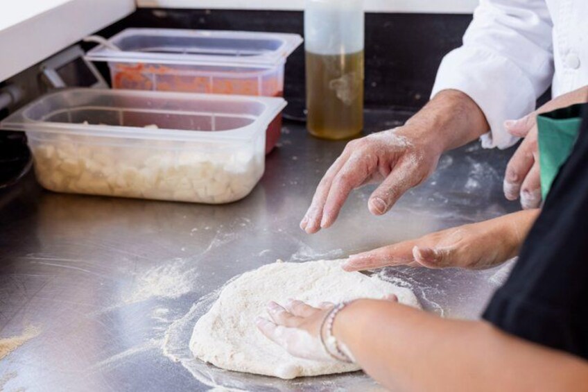 Florentine Pizza & Tiramisù Masterclass with Unlimited Wine 1