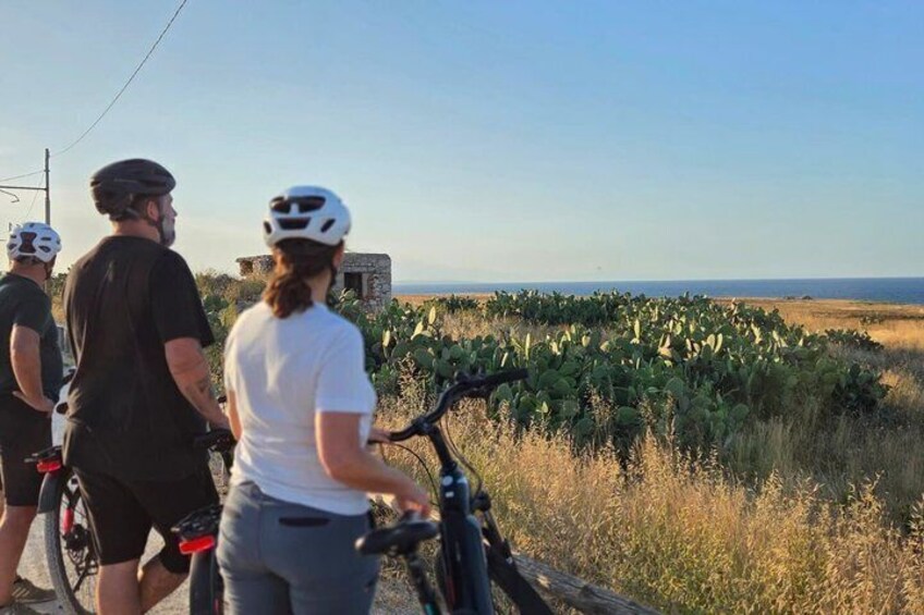Sunset Bike Ride Enjoy Siracusa During the Golden Hour 1