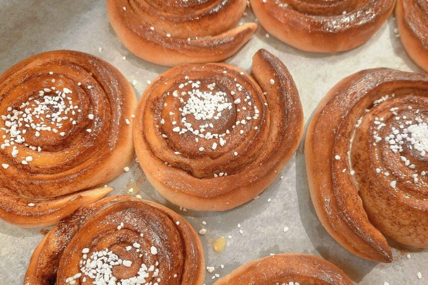 Picture 2 for Activity Swedish Cinnamon Roll Baking Class in Uppsala 2