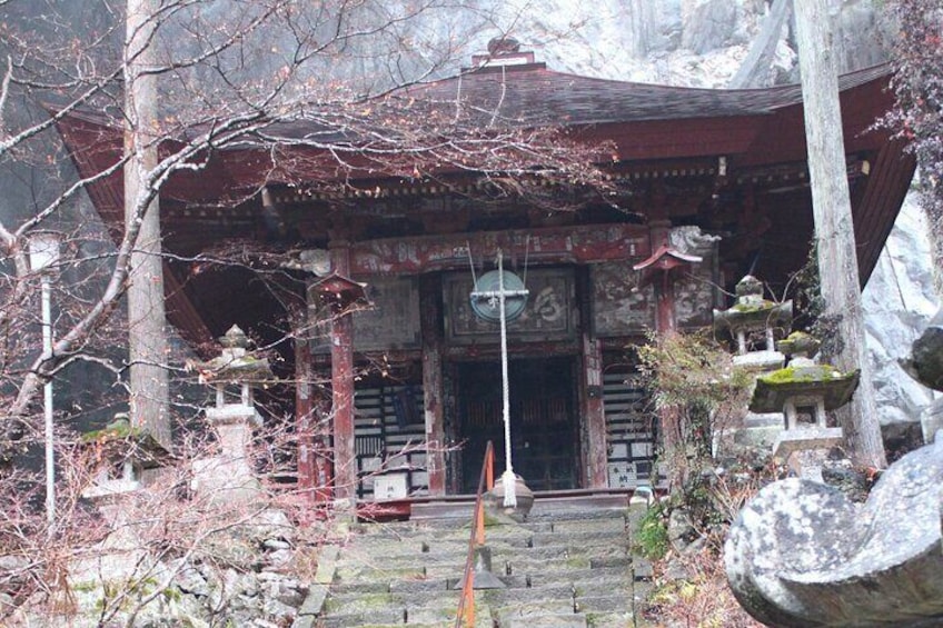 Tokyo: Chichibu Valley Driving Tour to Buddhist Temples 2