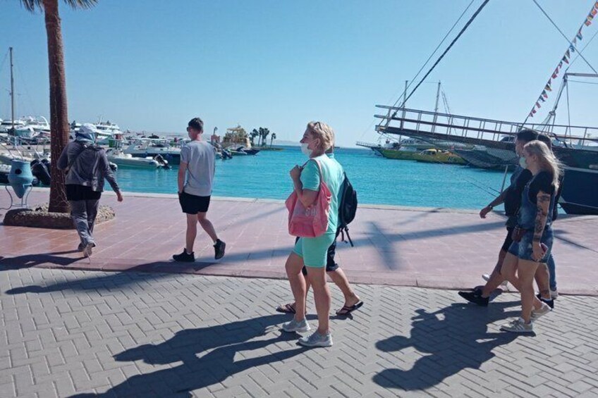 Hurghada Unveiled – Marina, Grand Mosque & Authentic Local Life 3