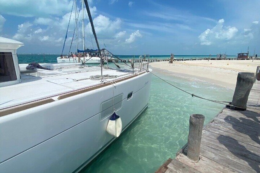 Isla Mujeres on luxury catamaran with snorkel, open bar and lunch 2
