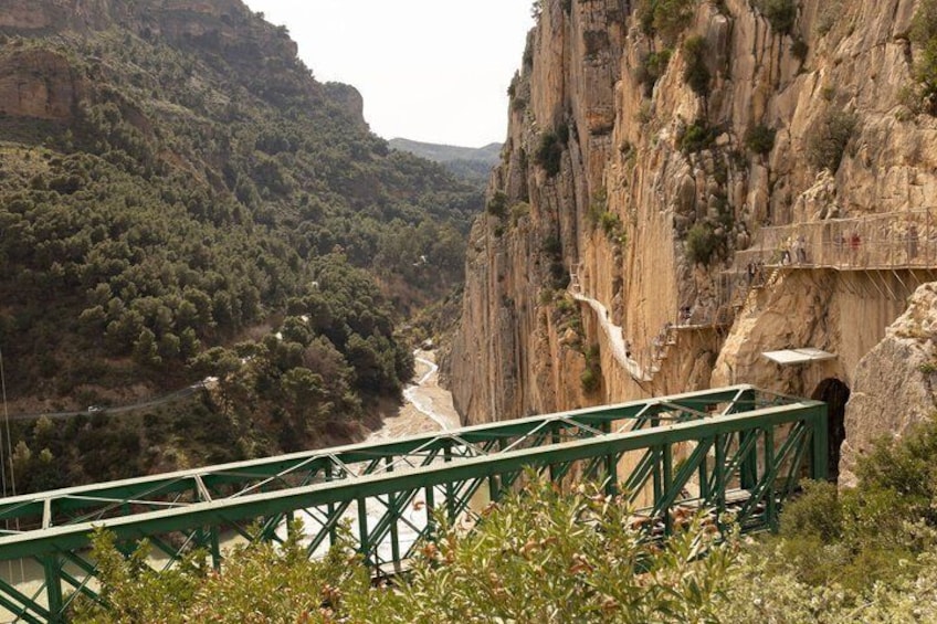 Tickets Caminito del Rey with guided tour from El Chorro 2