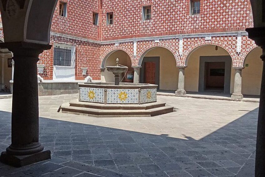 Walk through the places of the Center 5