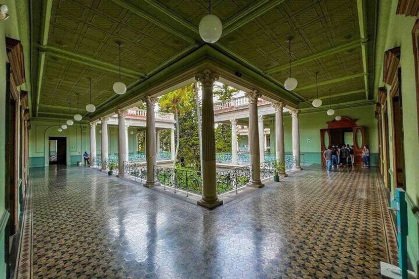 Guided Walking Tour in San Salvador 3
