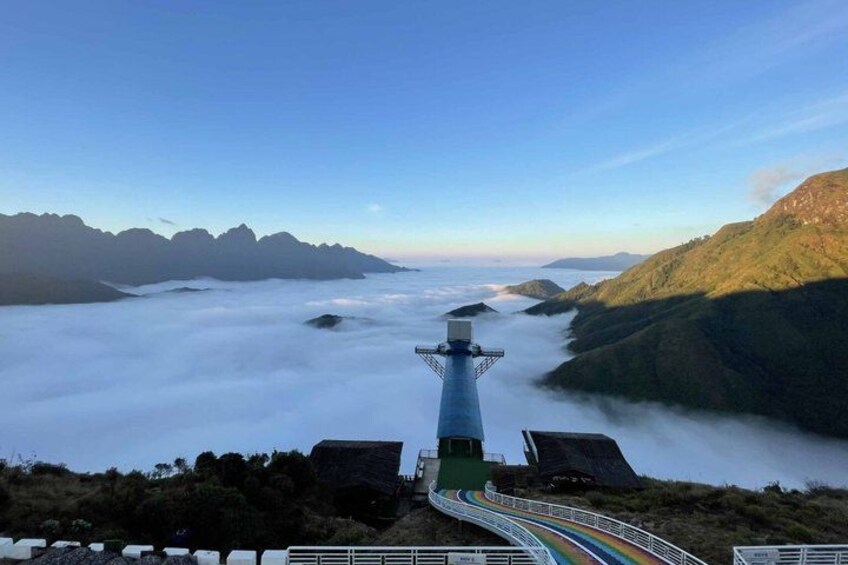 Sapa Waterfalls and Glass Bridge Adventure with Local Hot Pot 4