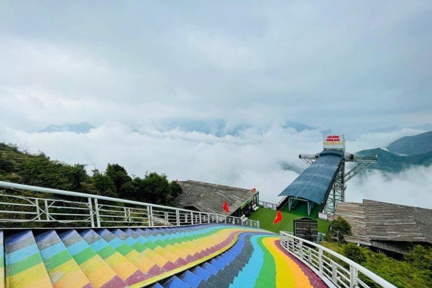 Sapa Waterfalls and Glass Bridge Adventure with Local Hot Pot 5