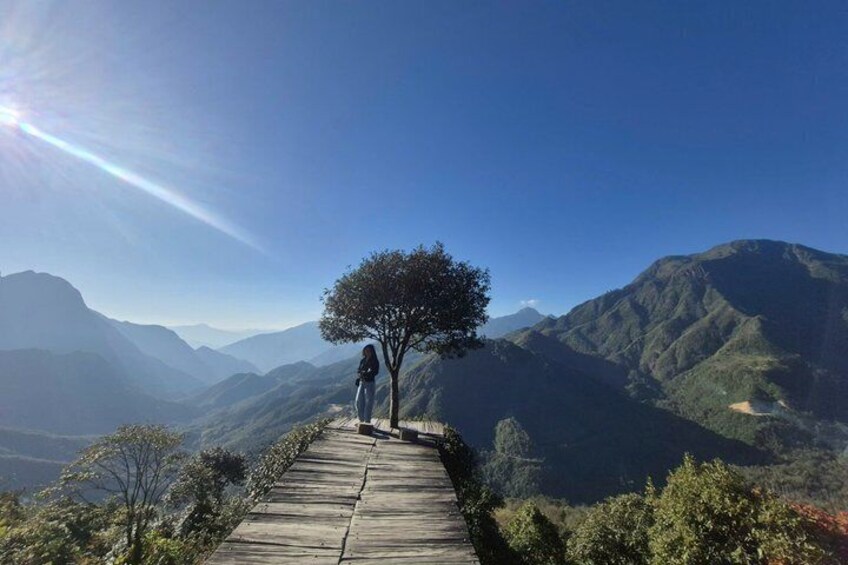 Sapa Waterfalls and Glass Bridge Adventure with Local Hot Pot 1