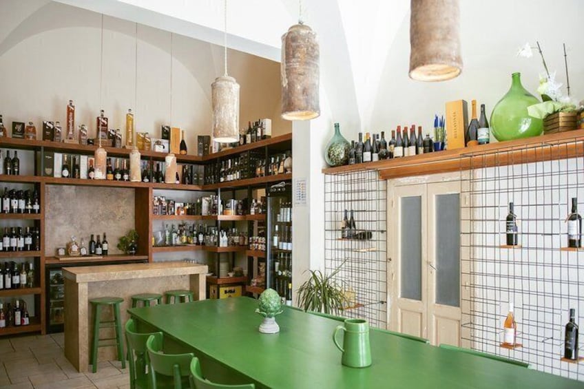Puglia Wine Tasting Experience at Vineria Wine Bar 1