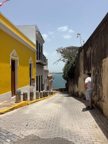 Old San Juan: Empire, Walls & Daily Life—Historian Walk 1