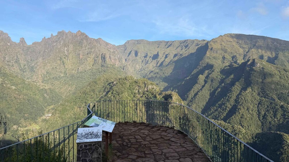 Picture 4 for Activity Madeira: Pico do Arieiro Sunrise + PR11 hike + Secret spot 3