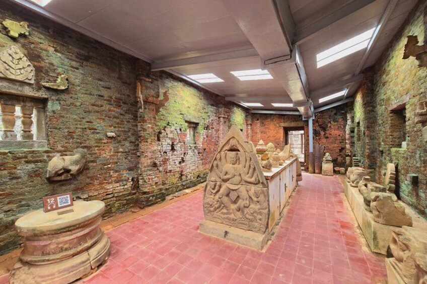 Explore My Son Sanctuary by Jeep from Hoi An 2