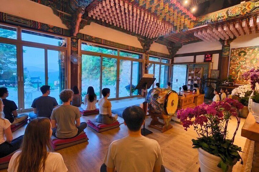 Daewonsa Temple Craft and Meditation Tour from Seoul 2