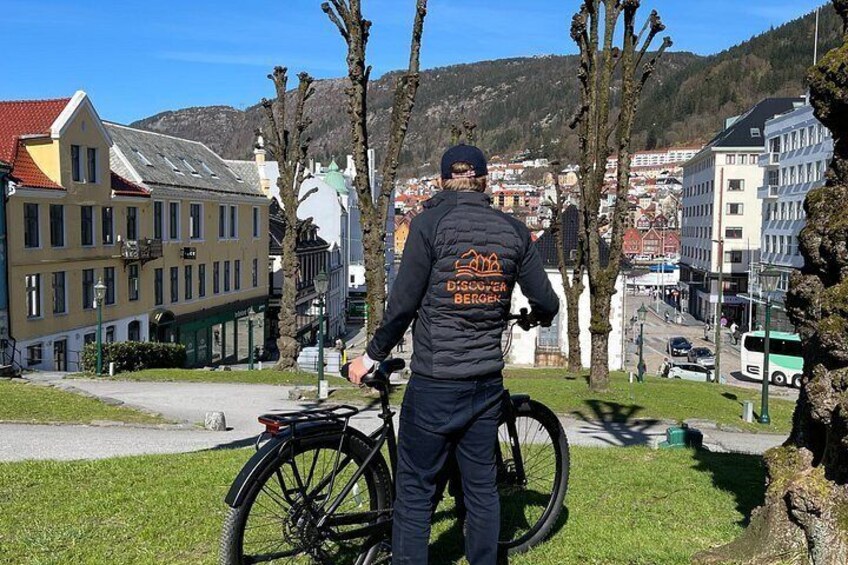 Bergen E Bike Tour Explore Cobblestone Streets and Local Culture 3
