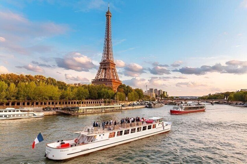 Seine River Budget Cruise with Recorded Commentary 1