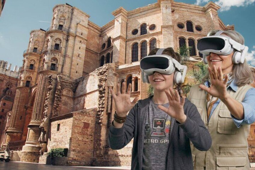 Malaga Private Tuk Tuk Tour and Virtual Reality Experience 1
