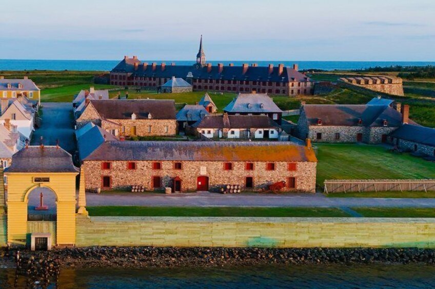 Fortress of Louisbourg tour and Canada’s 1st Lighthouse tour 1