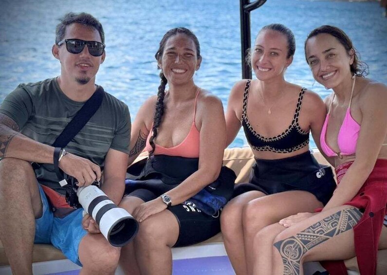 Picture 19 for Activity Tahiti: Humpback Whale Watching and Snorkeling Tour 2