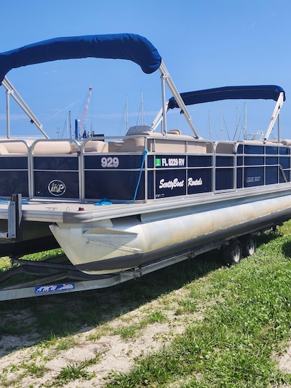 Picture 3 for Activity Panama City: Shell Island Pontoon Boat Rental 2