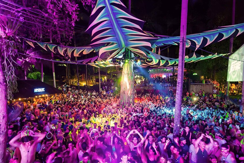 Picture 1 for Activity FROM SAMUI Full Moon Party – Night excursion to Koh Phangan 3