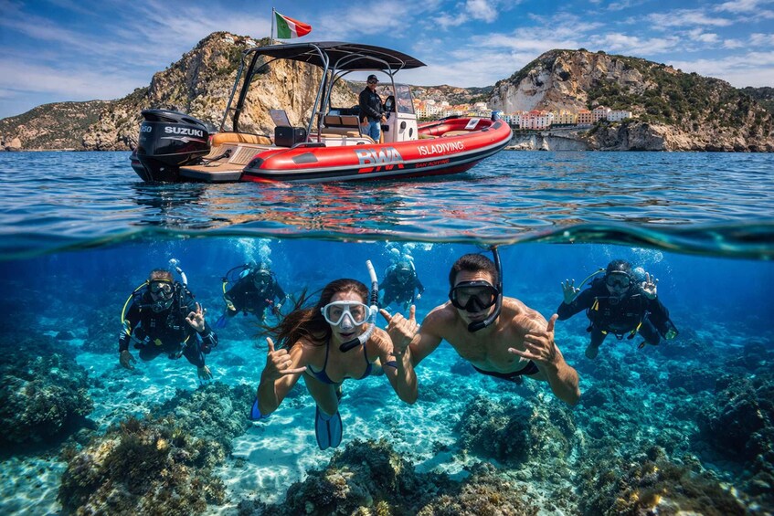 Picture 5 for Activity Carloforte: Guided snorkeling excursion by boat 2